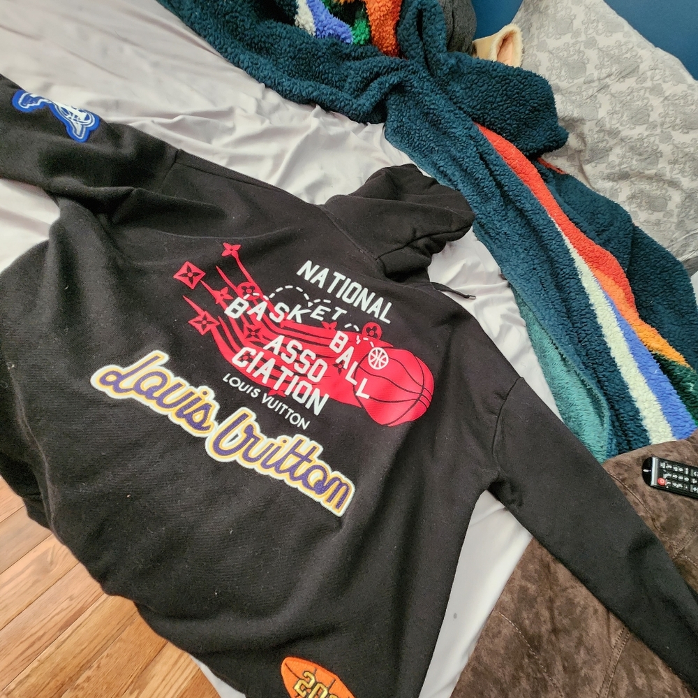Louis vuitton sweater